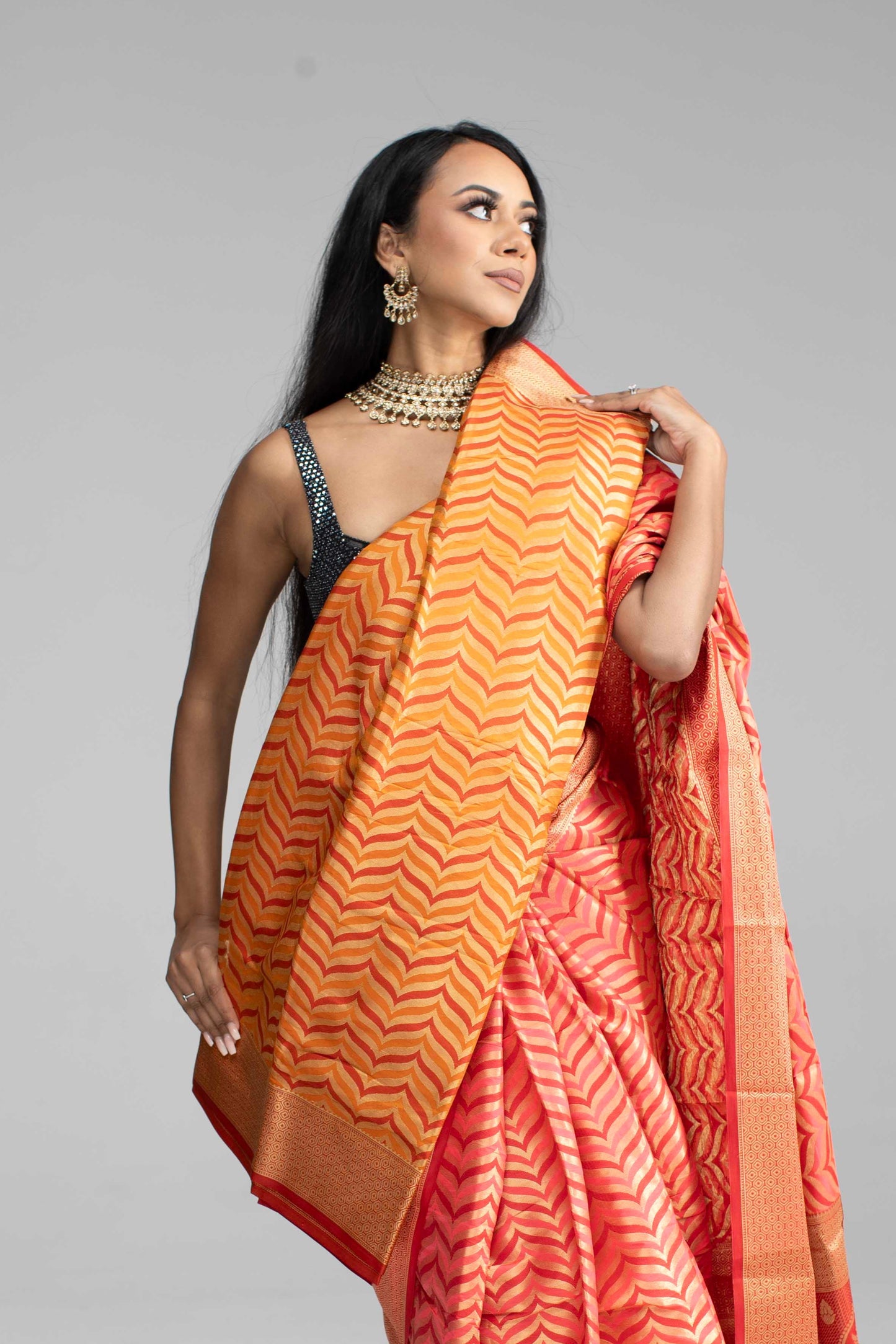 Golden Geometric Wave Patterned Saree