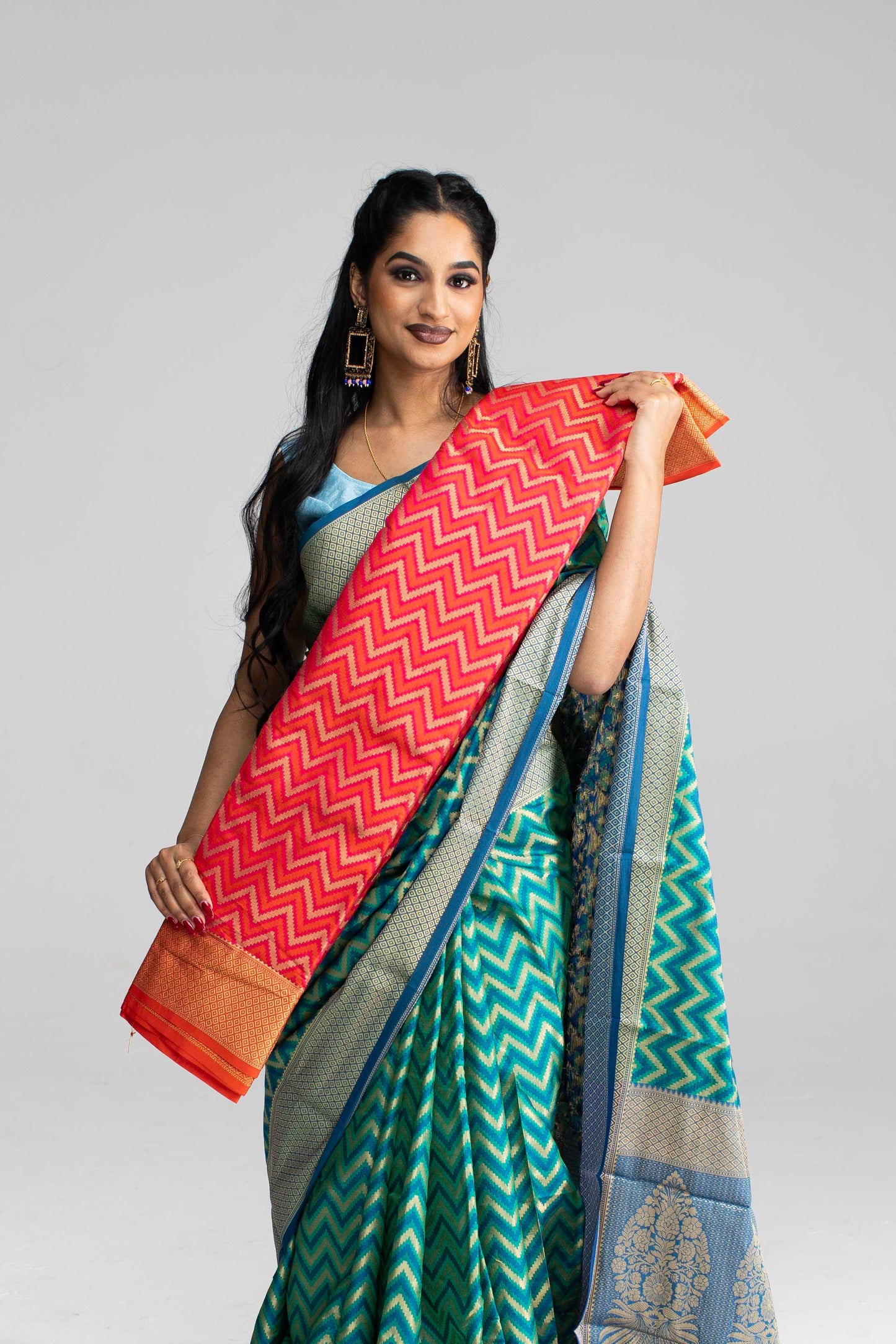 Teal Green and Blue Zigzag Patterned Saree