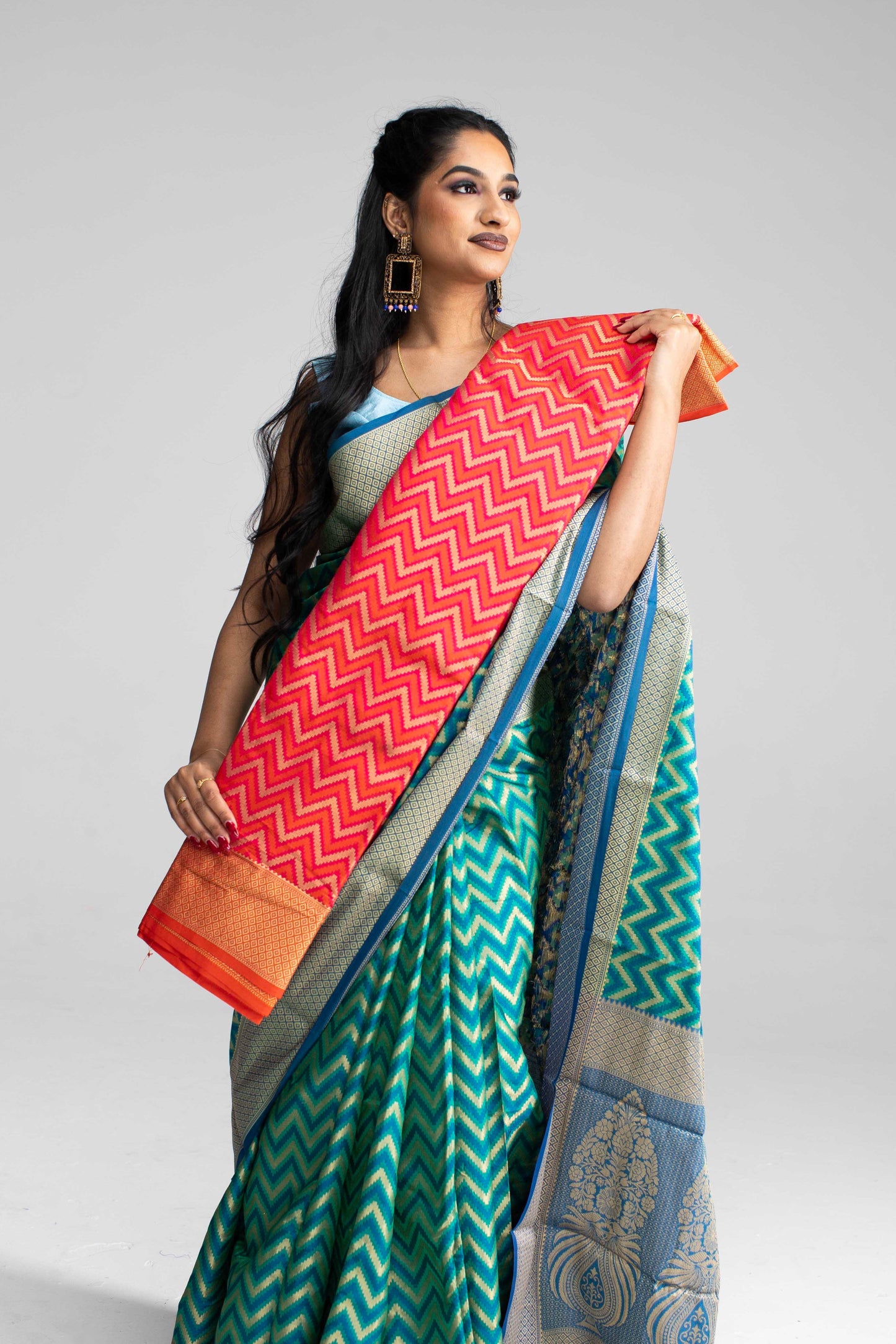 Teal Green and Blue Zigzag Patterned Saree