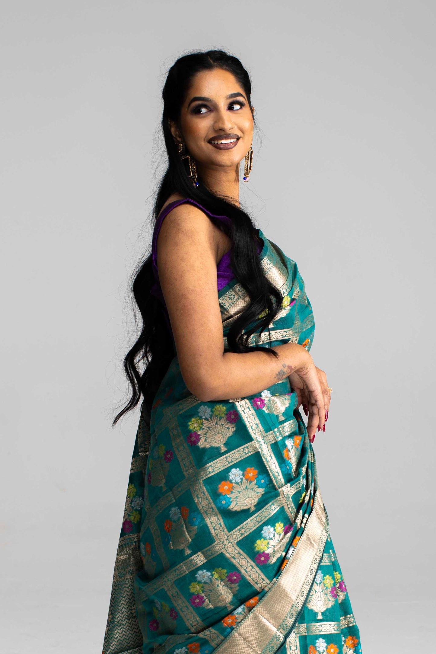 Teal Green Semi Cotton-Silk Saree with Gold Chequered Pattern & Floral Work