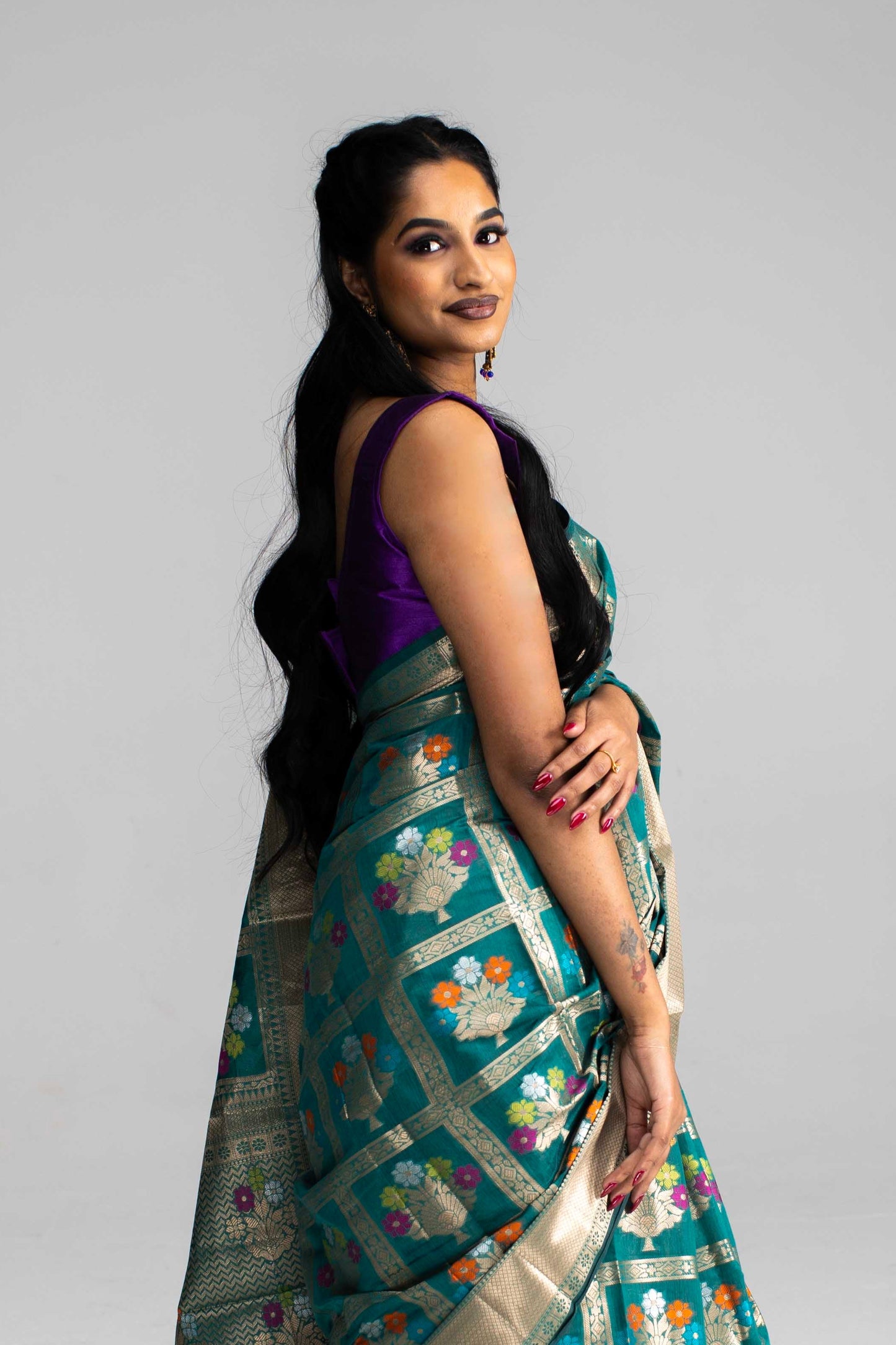 Teal Green Semi Cotton-Silk Saree with Gold Chequered Pattern & Floral Work